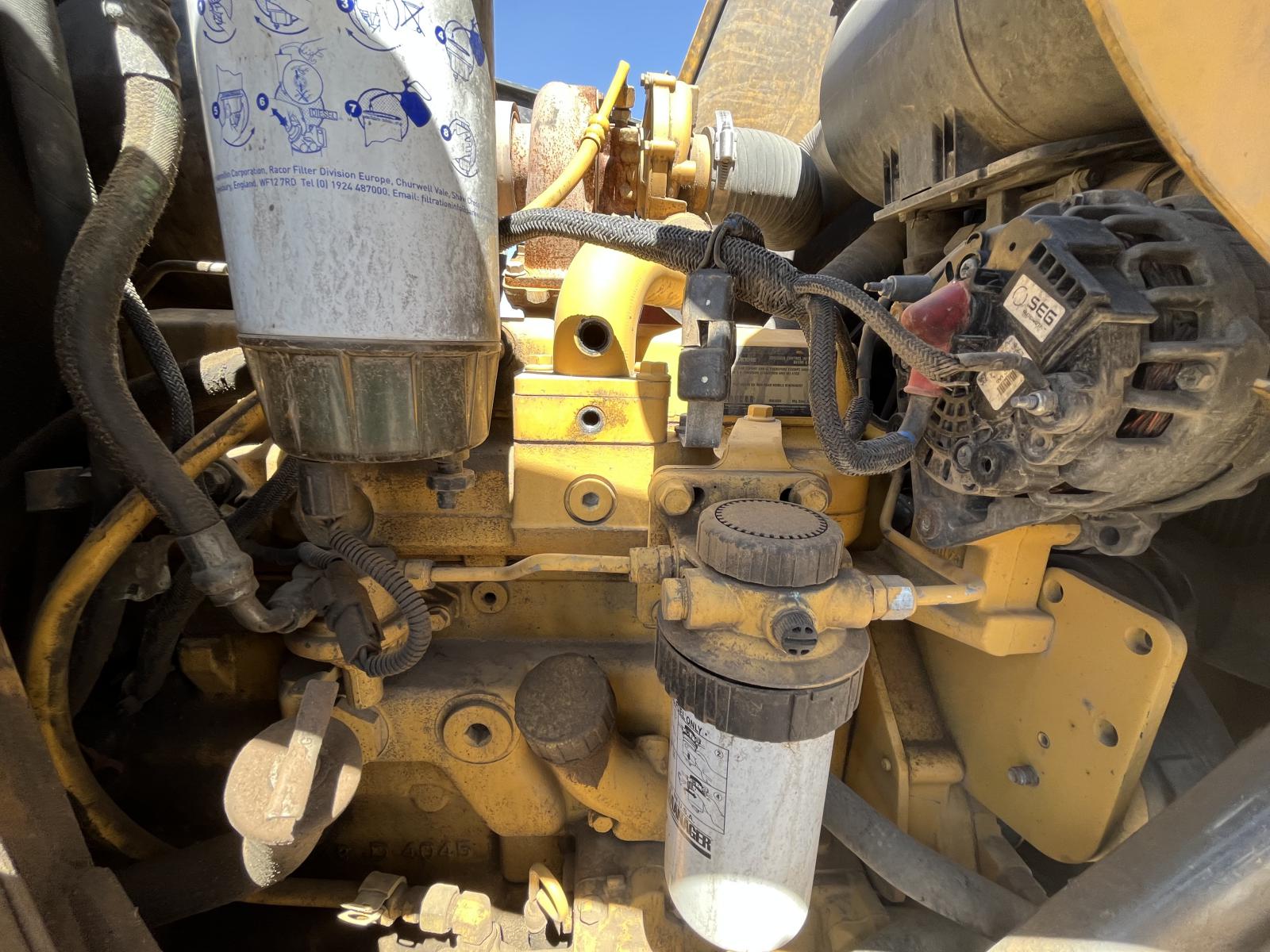 ./imagenes/INVOICE/2019/17605/RETROEXCAVADORA JOHN DEERE 310L (2).JPG